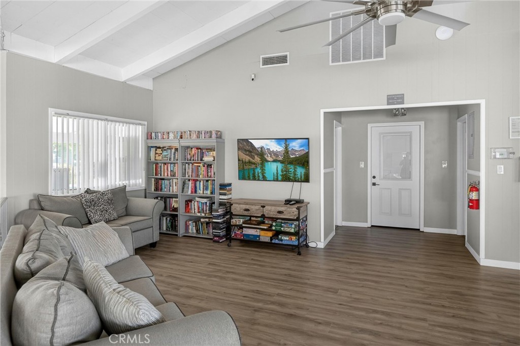 15621 Beach Blvd Spc 127