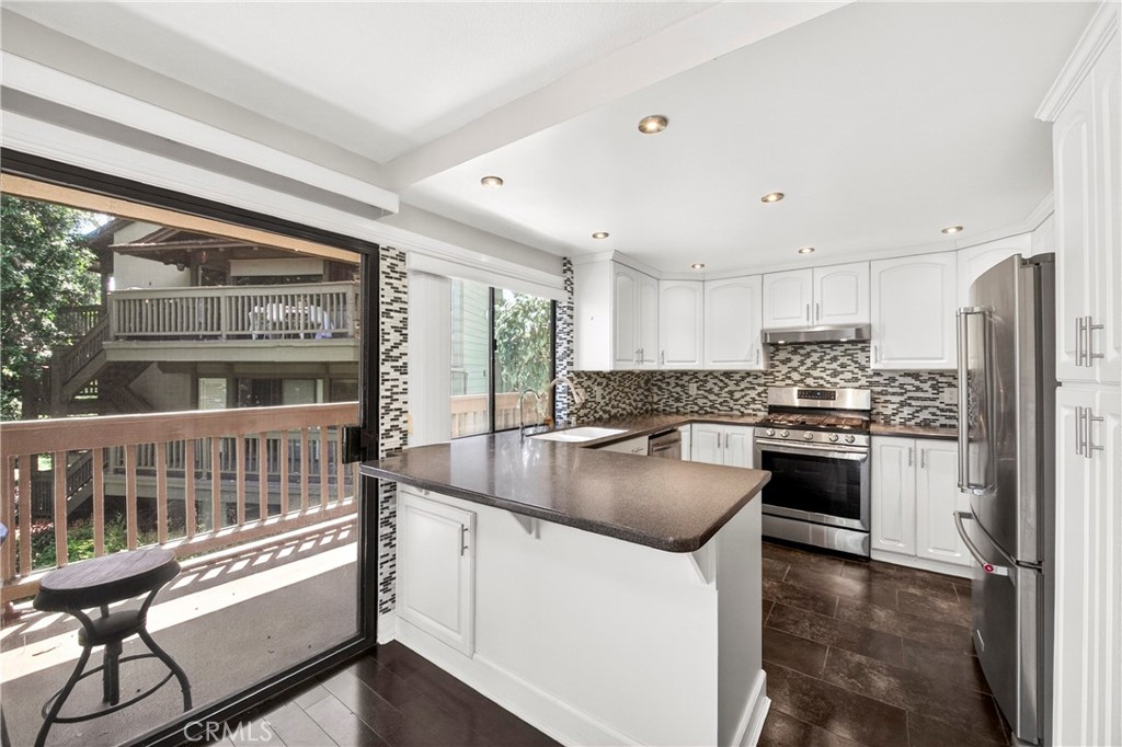 9 Madrona