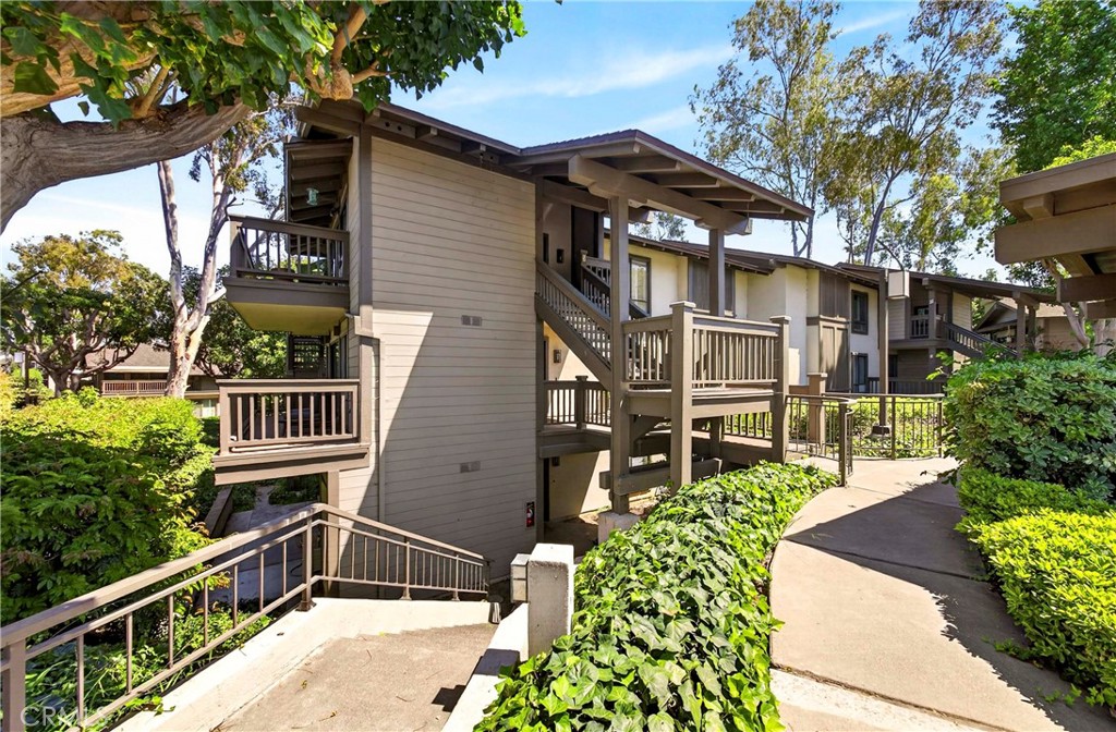 9 Madrona