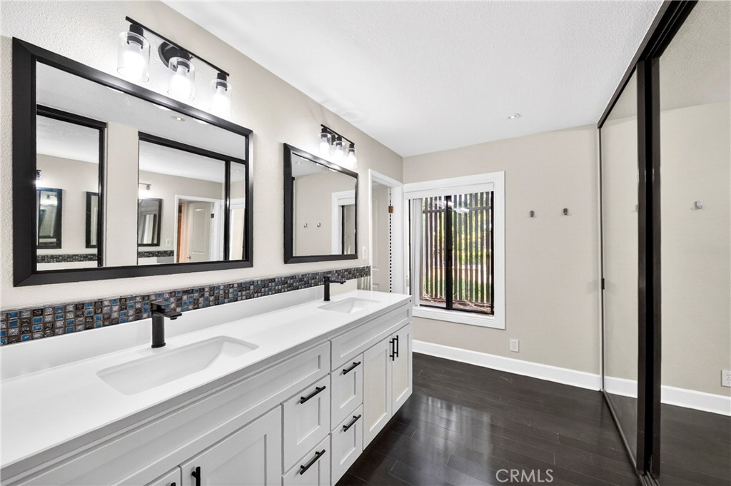 9 Madrona