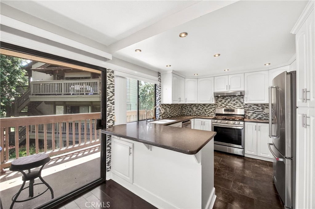 9 Madrona