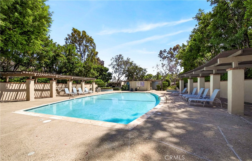 9 Madrona