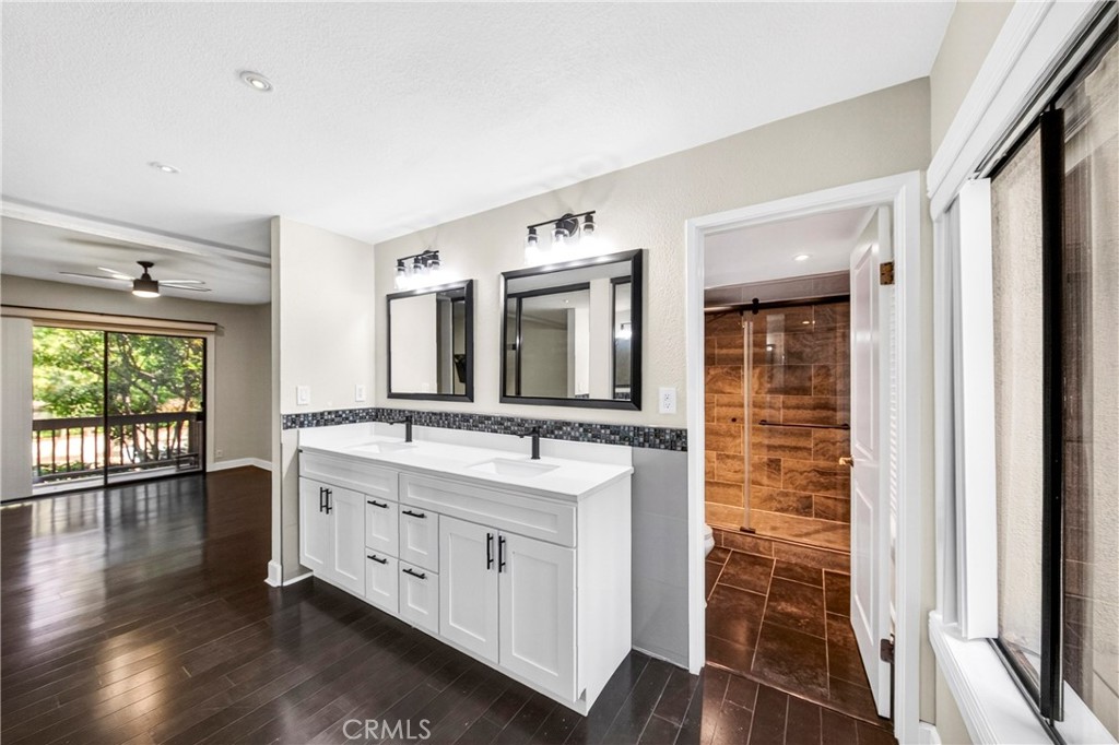 9 Madrona