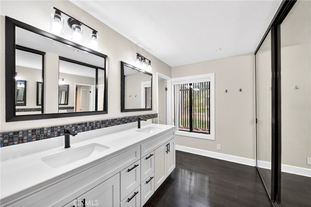 9 Madrona