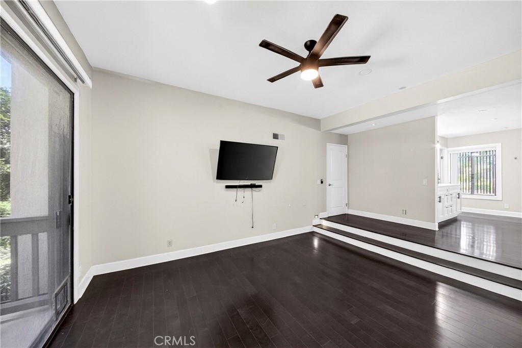 9 Madrona