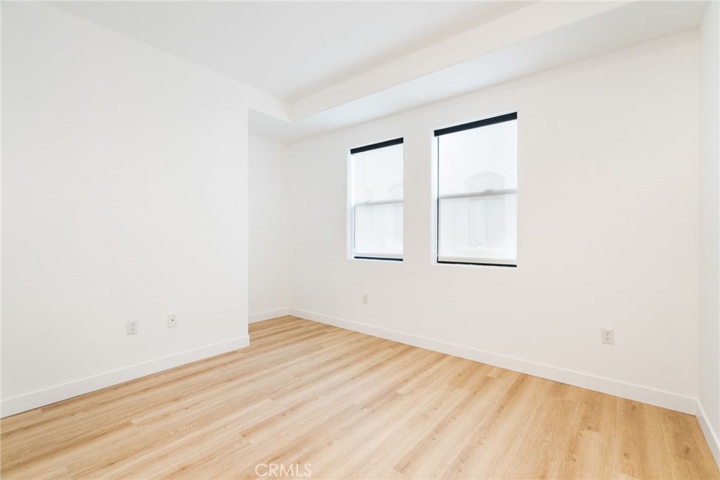 230 S Jackson