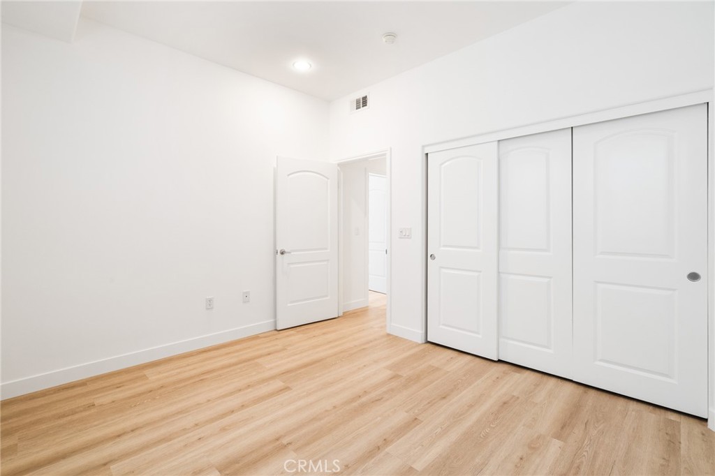 230 S Jackson
