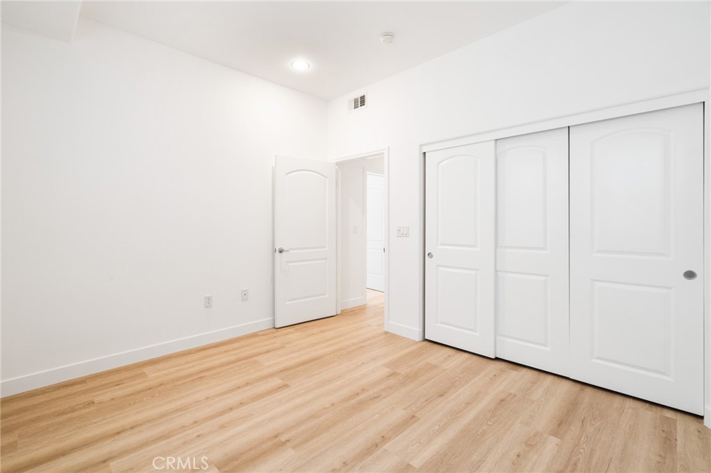 230 S Jackson