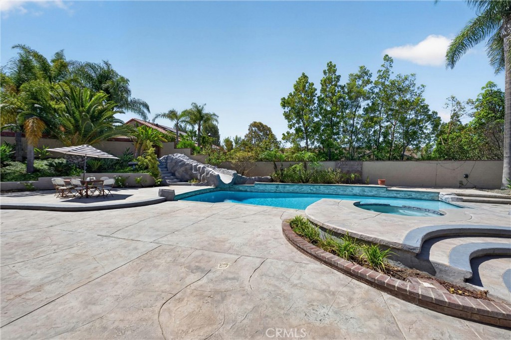 22260 Starlight Drive