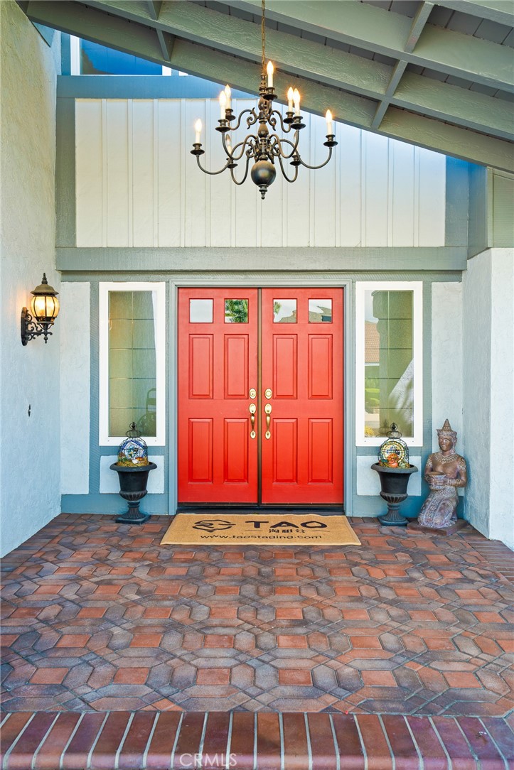 2528 Larkwood Drive