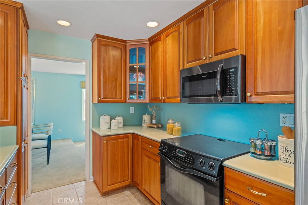 2528 Larkwood Drive
