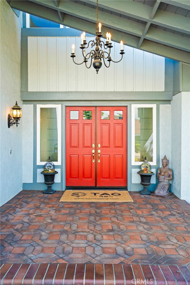 2528 Larkwood Drive