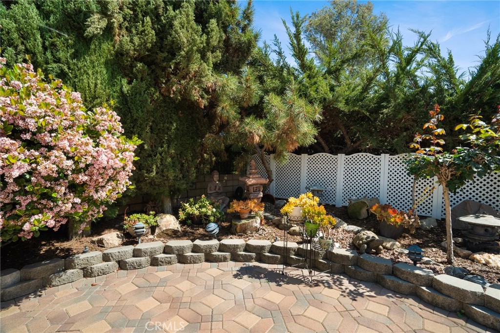 2528 Larkwood Drive