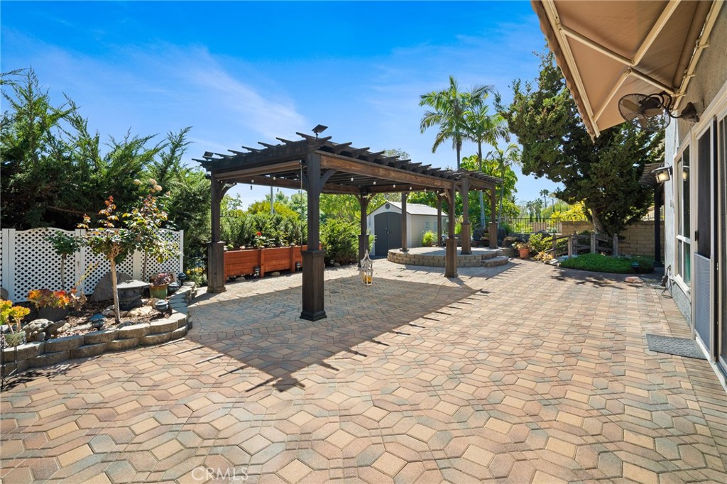 2528 Larkwood Drive