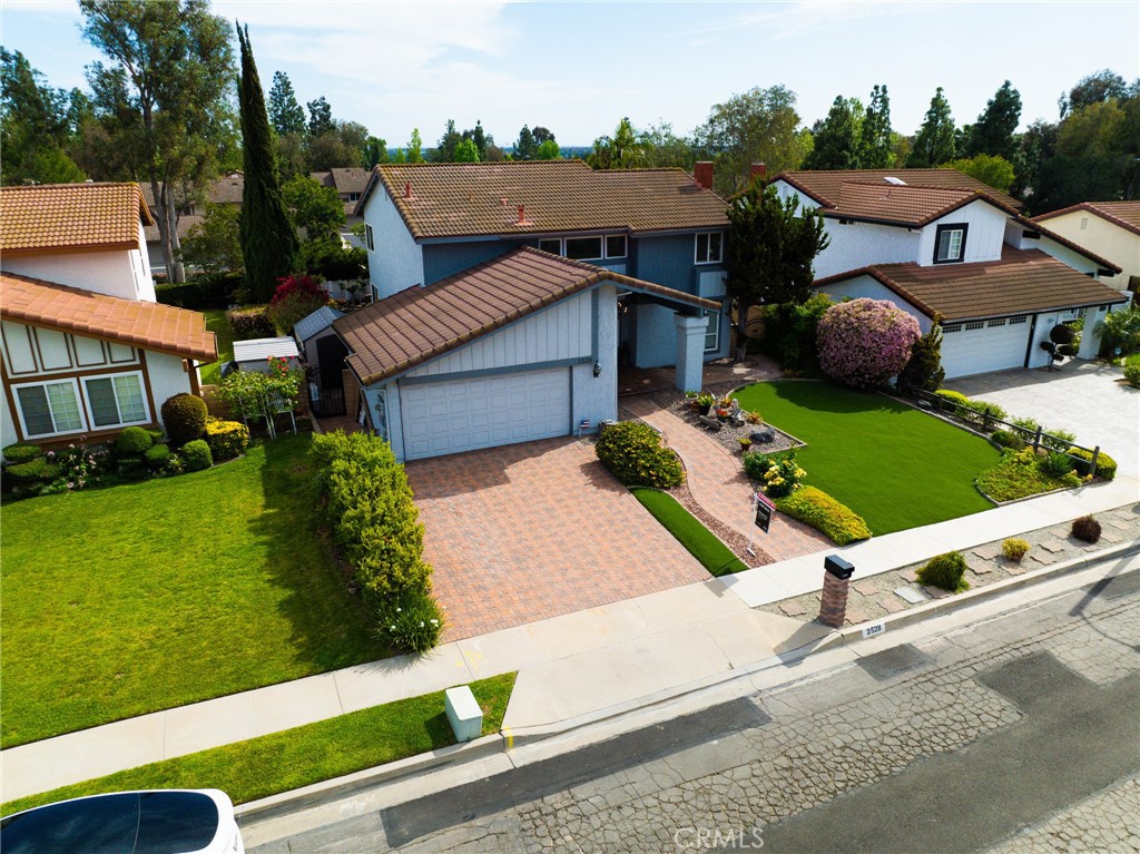 2528 Larkwood Drive