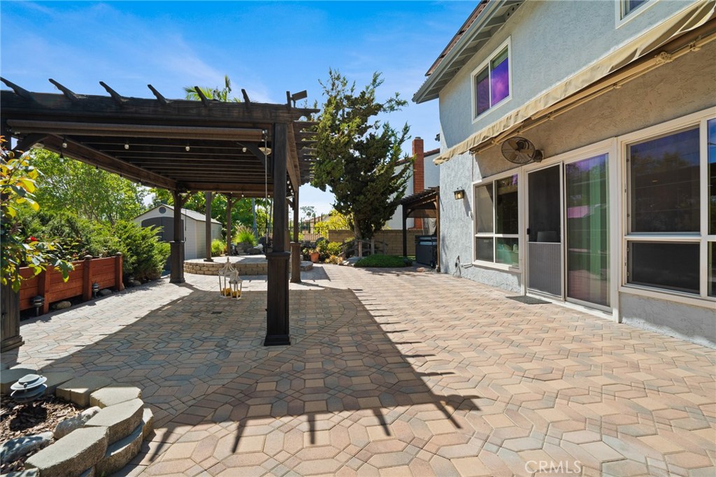 2528 Larkwood Drive