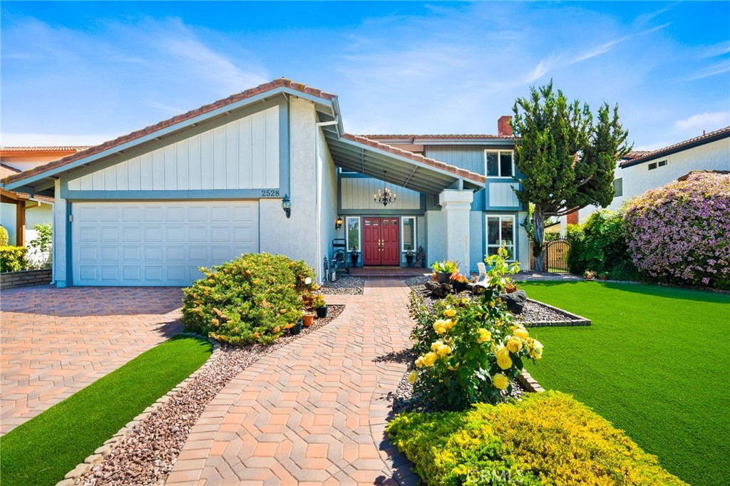 2528 Larkwood Drive