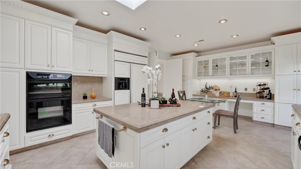 5596 Vista Del Mando S A