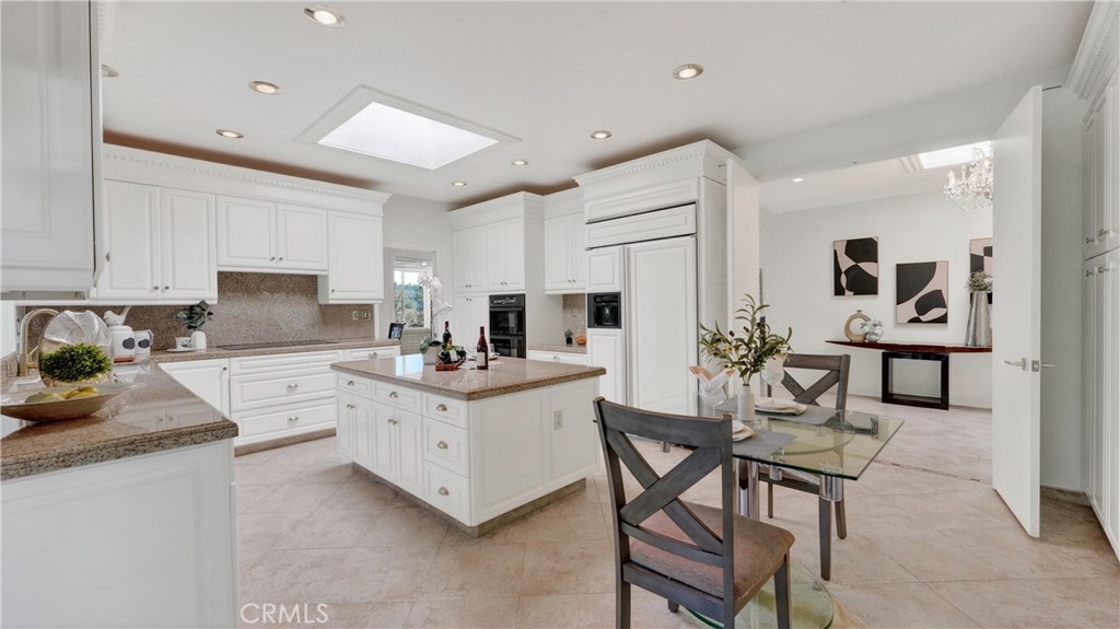 5596 Vista Del Mando S A