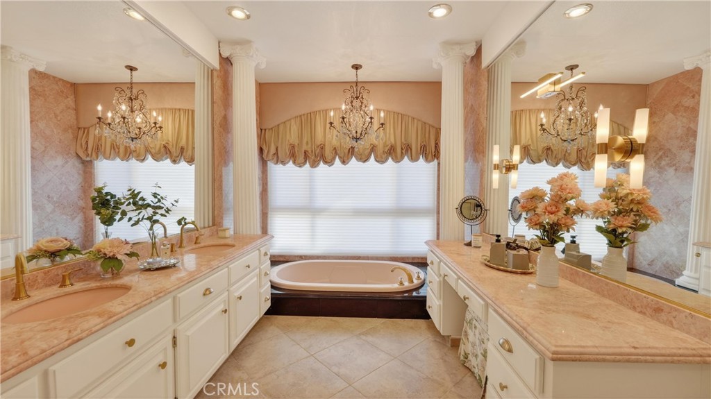 5596 Vista Del Mando S A