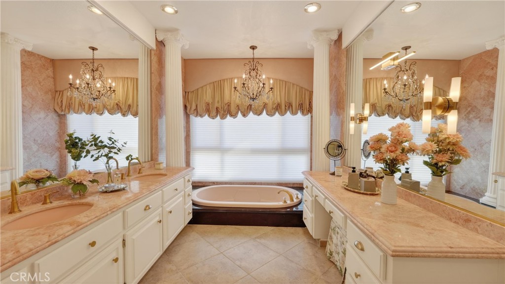 5596 Vista Del Mando S A