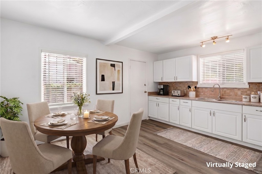 2901 E 65th
