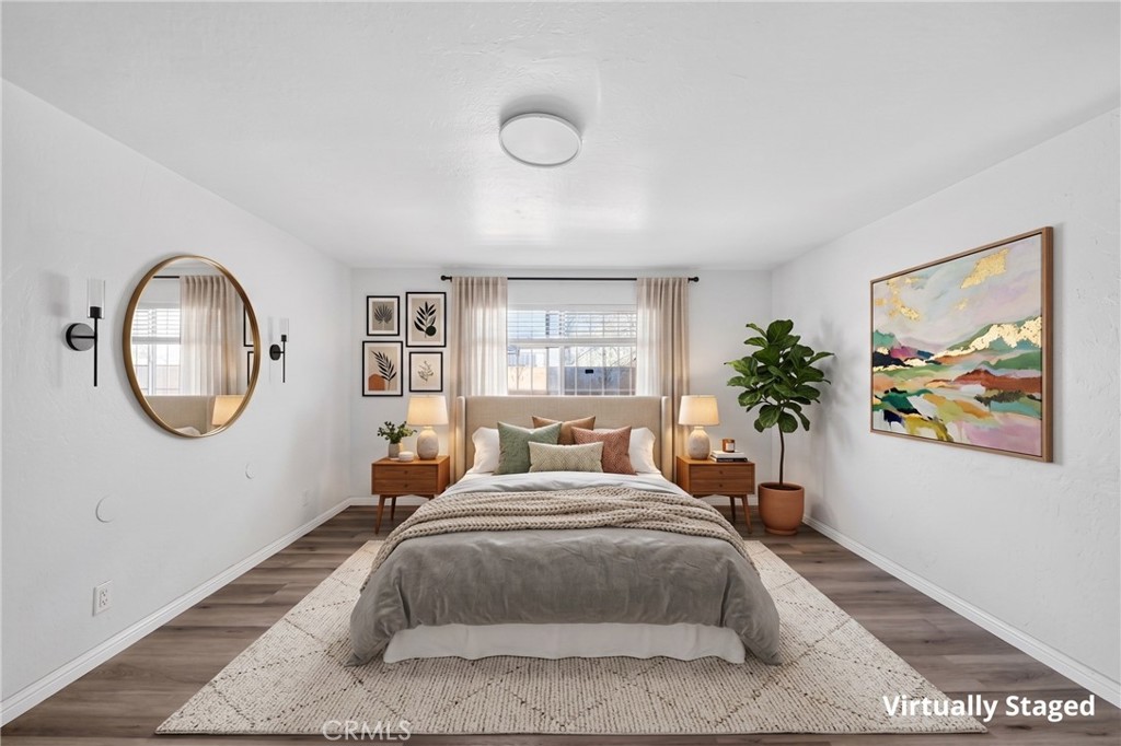 2901 E 65th