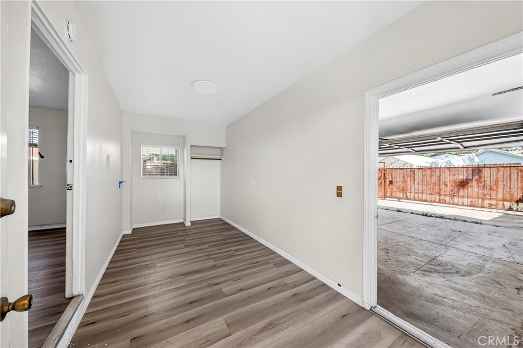 2901 E 65th