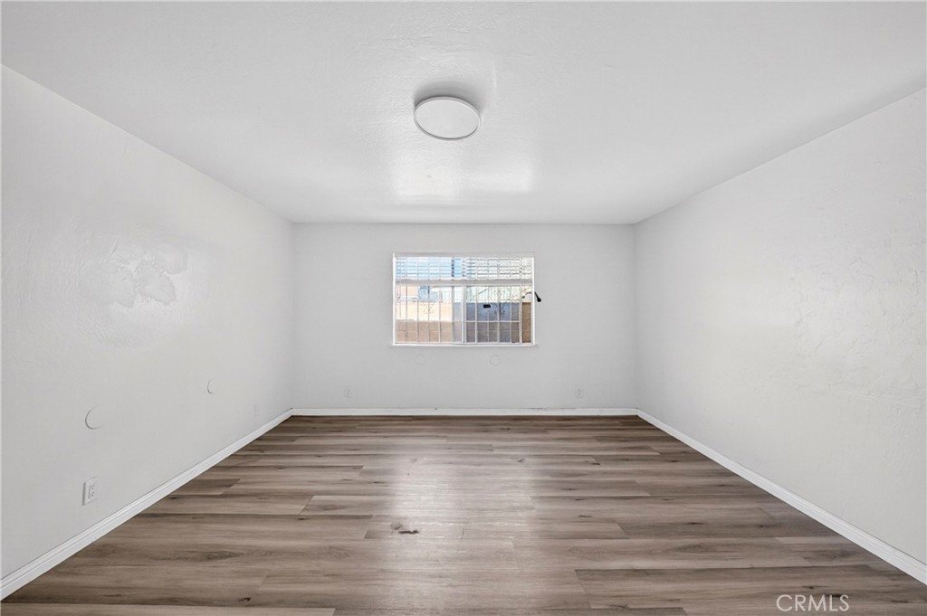 2901 E 65th