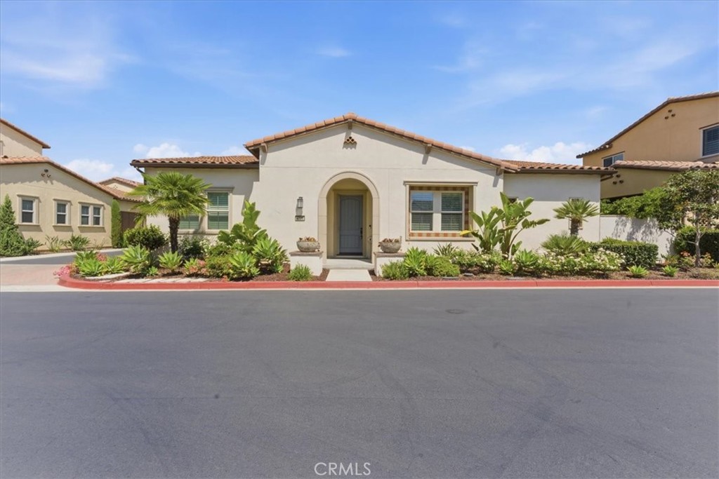 4725 Flora Park Way