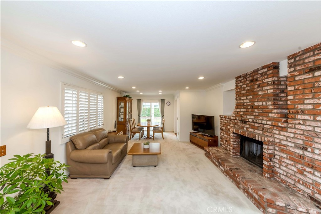 16640 Carriage Circle