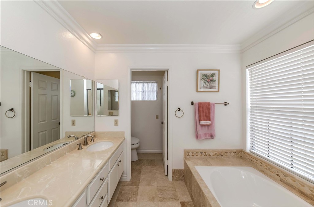 16640 Carriage Circle