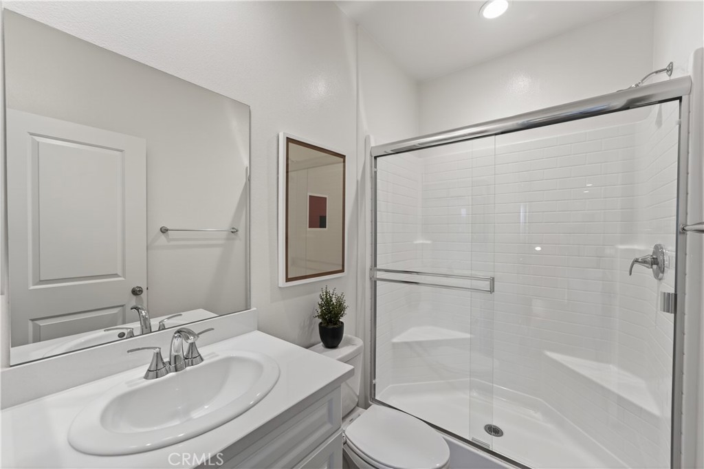 1093 N Harbor Boulevard