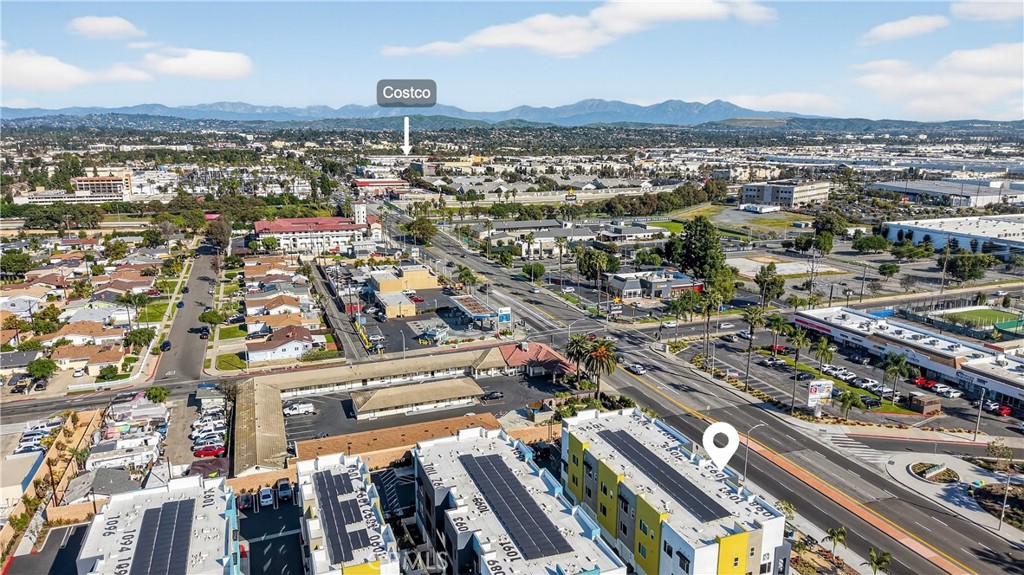 1093 N Harbor Boulevard