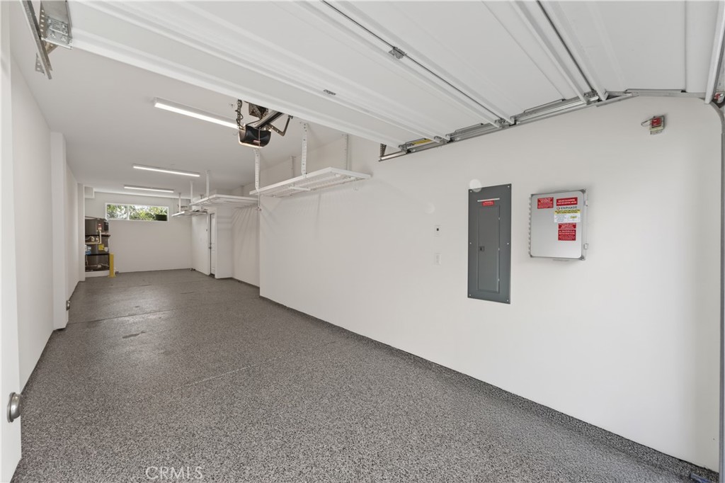 1093 N Harbor Boulevard