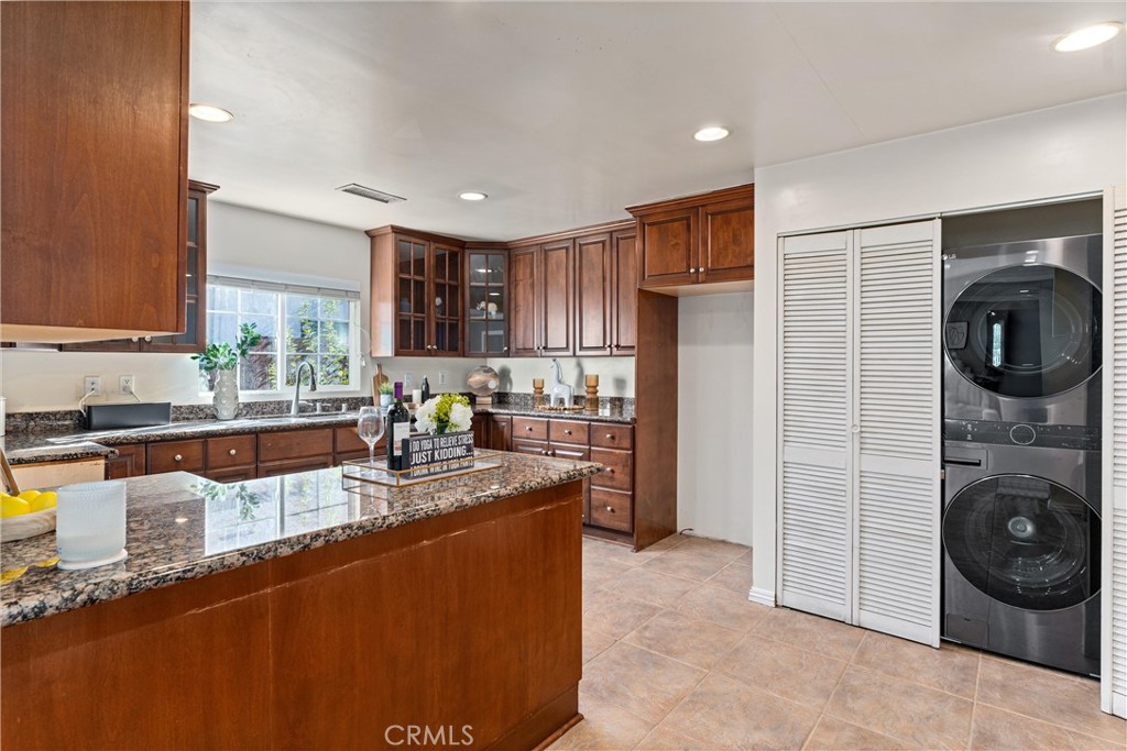 572 W Montana Street