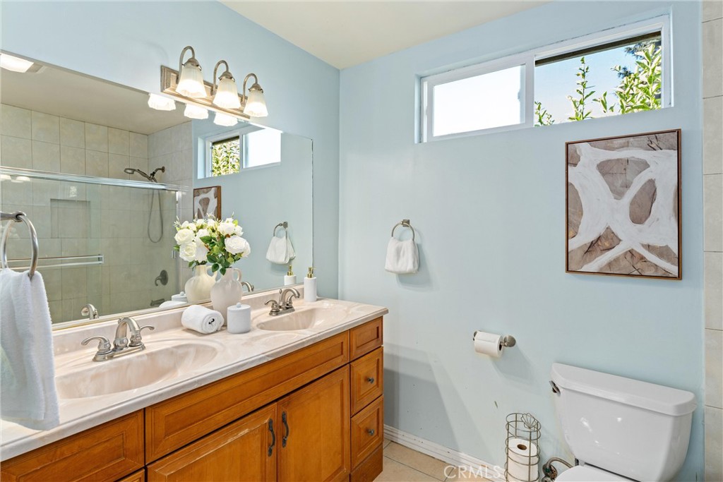 572 W Montana Street