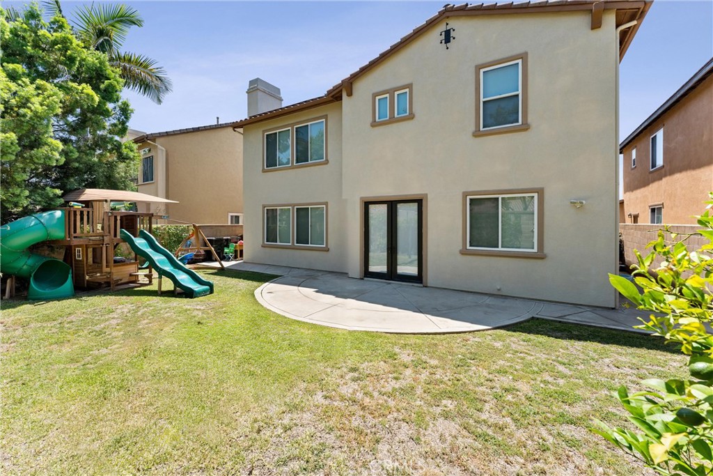 2580 Pearblossom Street