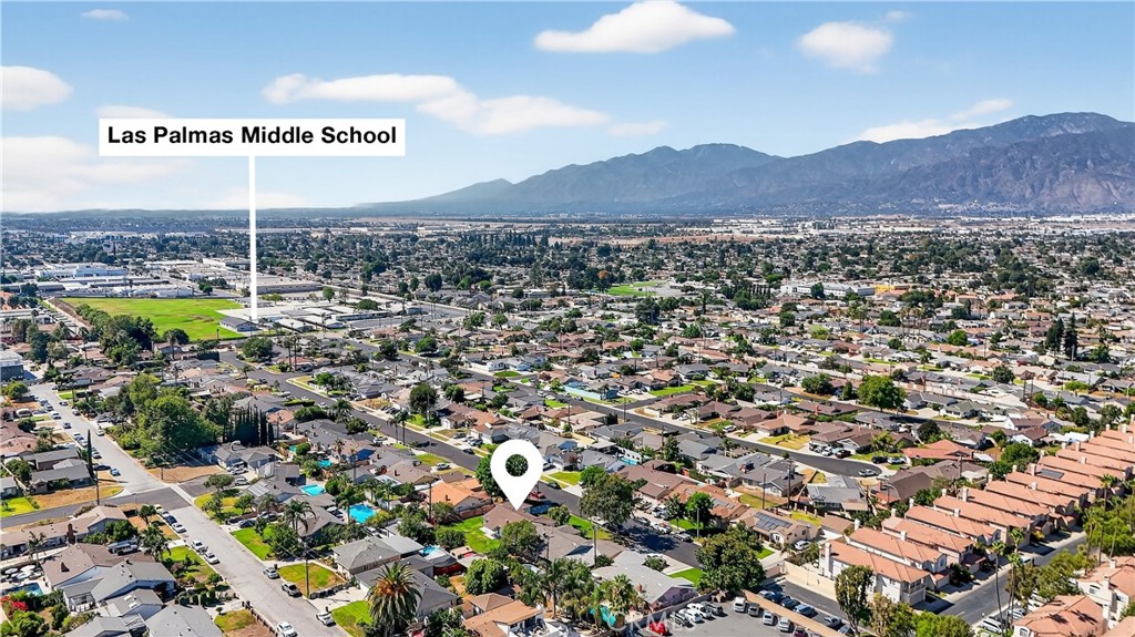 1122 W Glentana Street