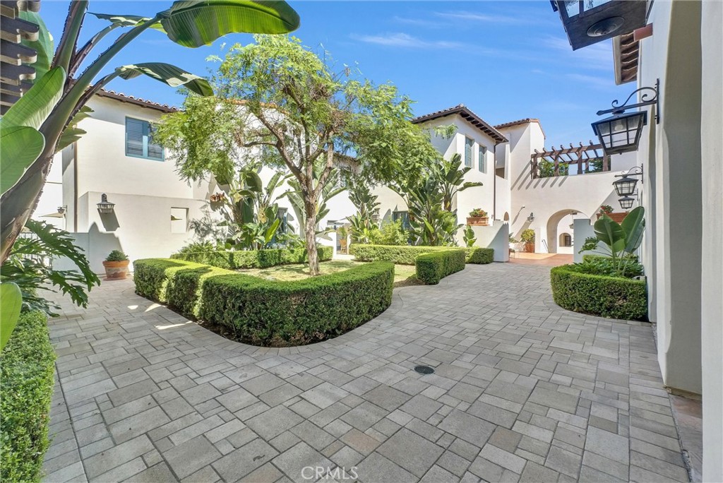 999 Silver Spur Road