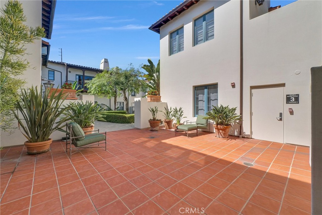 999 Silver Spur Road