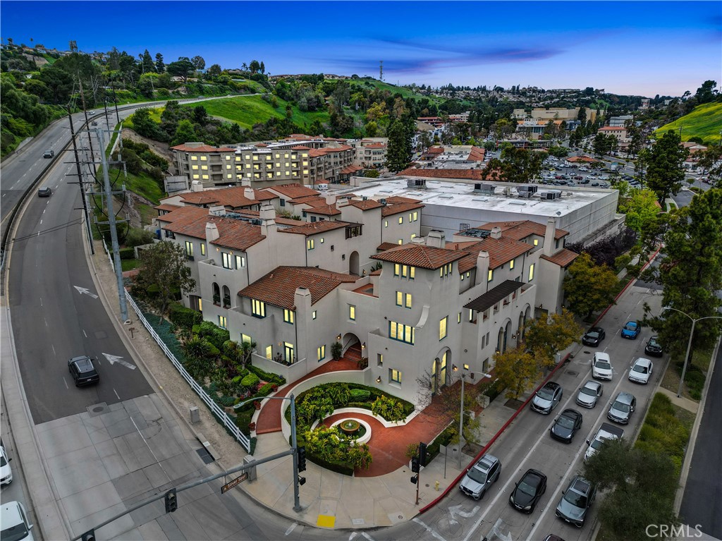 975 Silver Spur Road