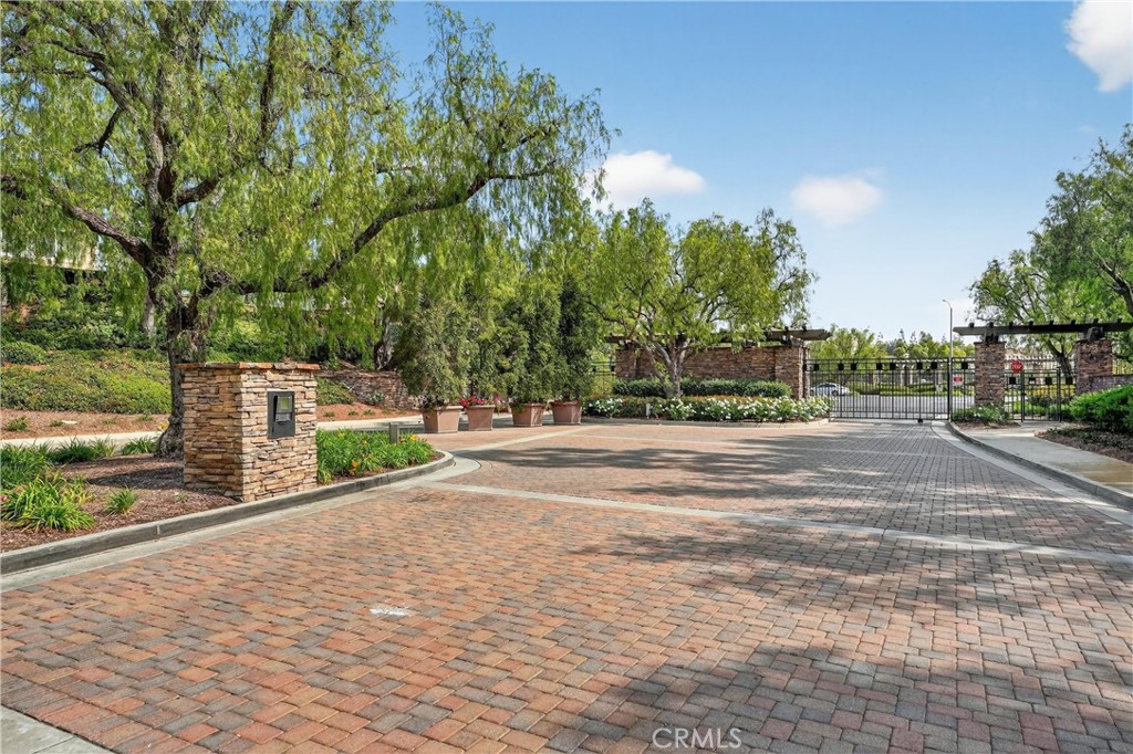 2966 Glenberry Court
