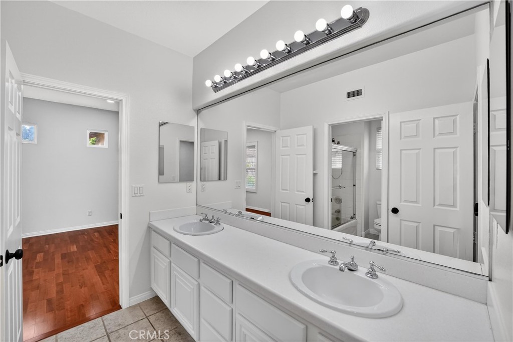 2966 Glenberry Court