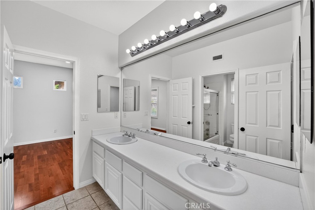 2966 Glenberry Court