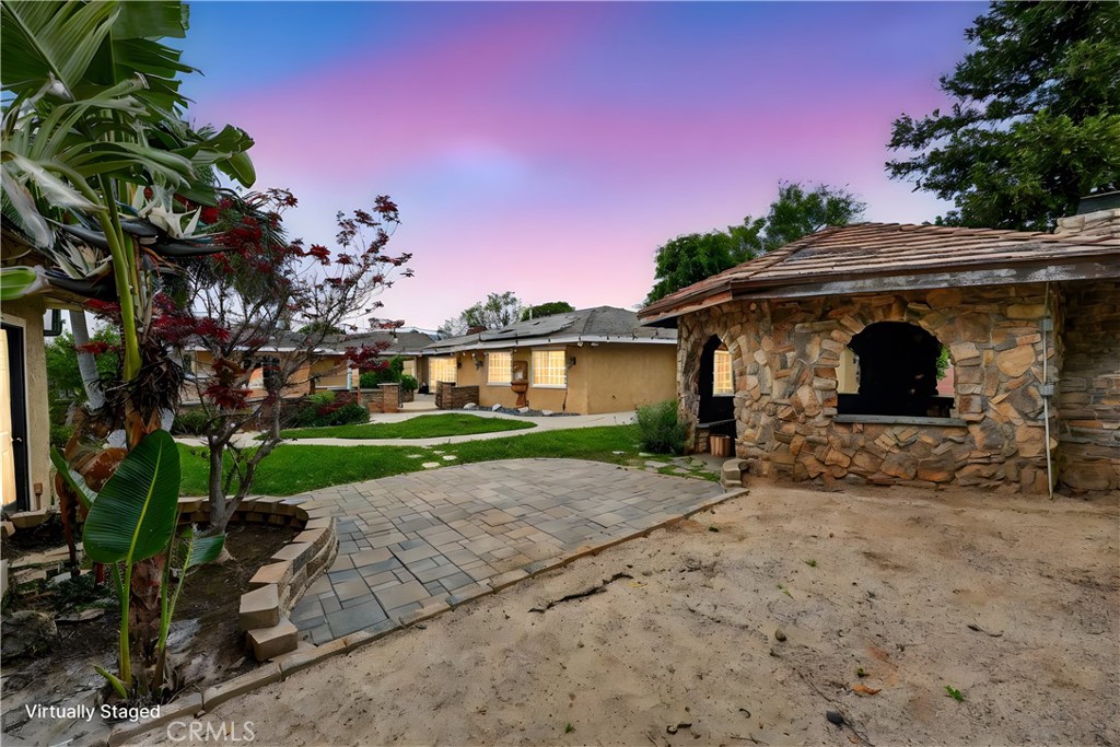 172 Ramona