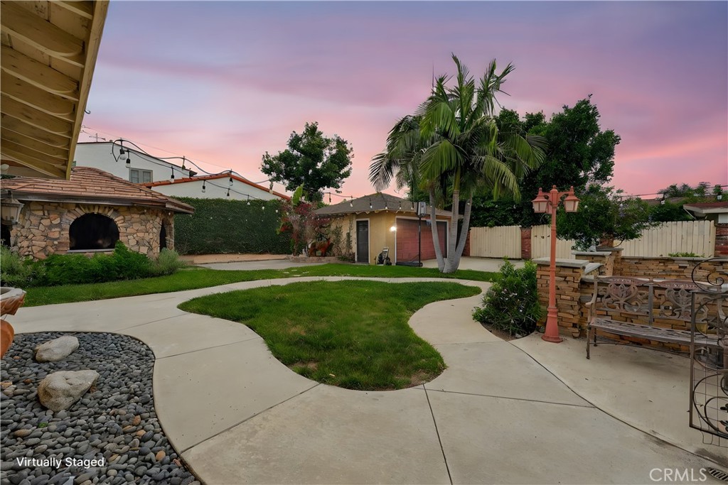 172 Ramona