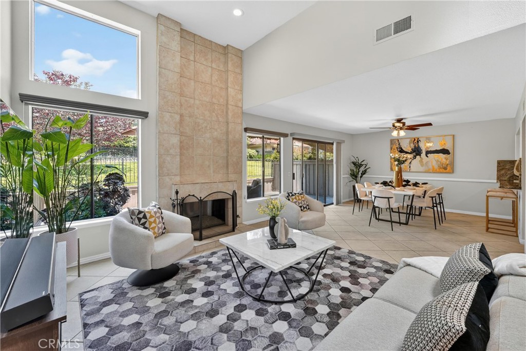 525 Riviera Court