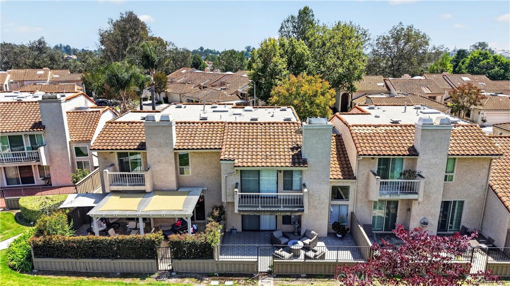 525 Riviera Court