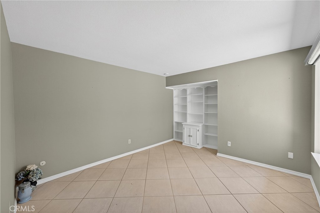 525 Riviera Court